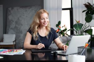 Laptop Asus ExpertBook B1 B1500 należy do laptopów do pracy mobilnej i zdalnej